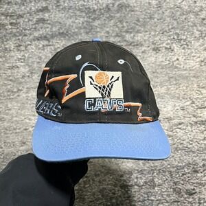 Vintage Cleveland Cavaliers Snapback Hat Logo 7 NBA Embroidered 90s Adjustable